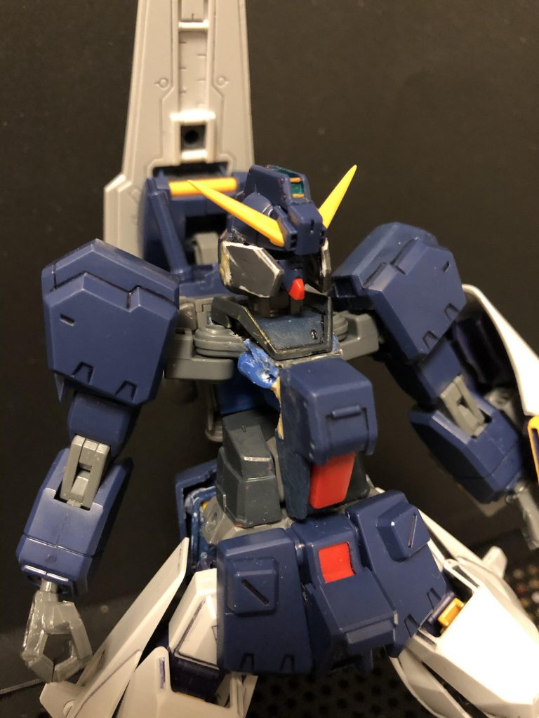 こうなったわけです。笑脚を作る前に、ふと目に入ったウーンドウォートの脚を見つけて試しに合わせてみたところ、なかなかよくて、笑腕の接続にはアームアームズを使用しているので、前後にかなり動かせます。