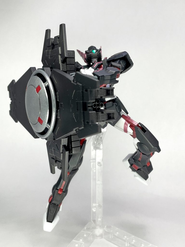 アストレアR–7枚目/制作者：Lのガンプラビルダー