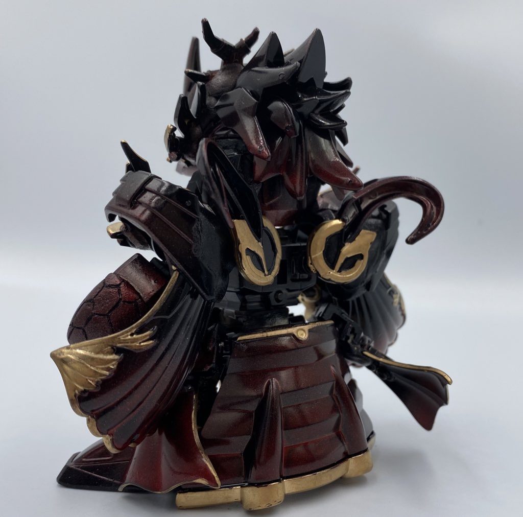 無頼の時と同様、腰パーツに可動をつけているので大股開きにも対応しています。