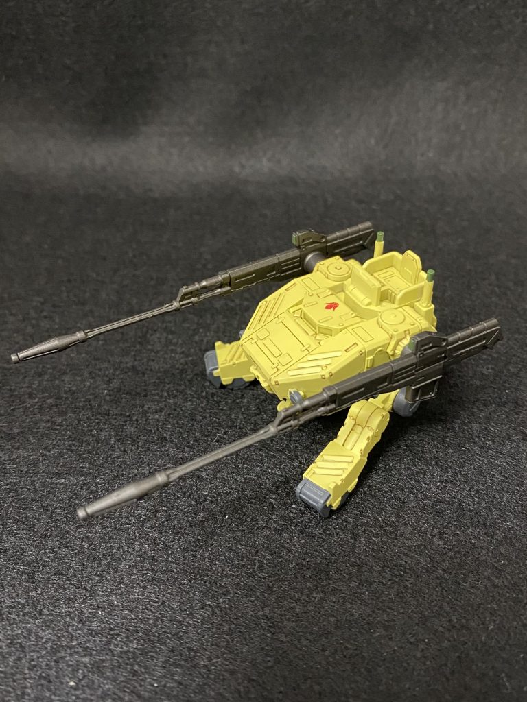 プレバンで買ったオプションセット？にモビルワーカーついてたんでコイツも作って添えてます。以外と塗り分け箇所あった。