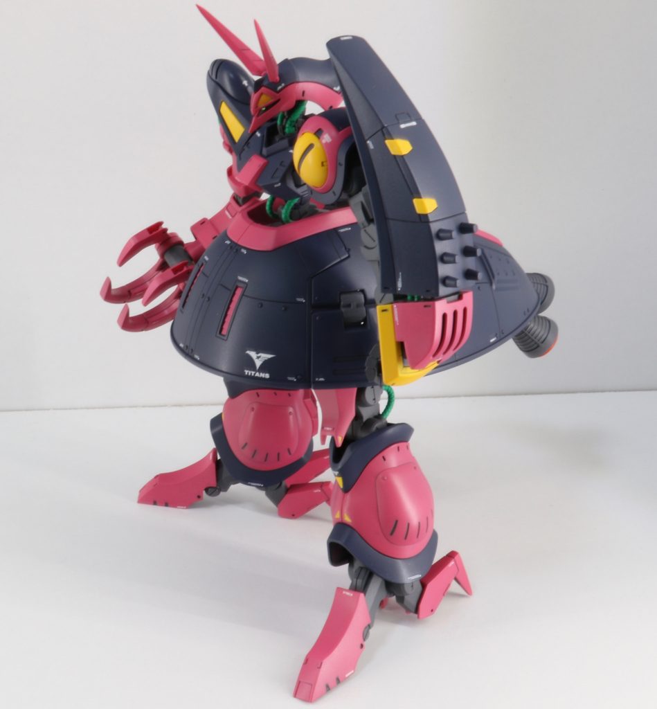 ディテールはホビージャパンの作成を参考にしました。右手クローの大型化は、真似て正解でした。お気に入りです。