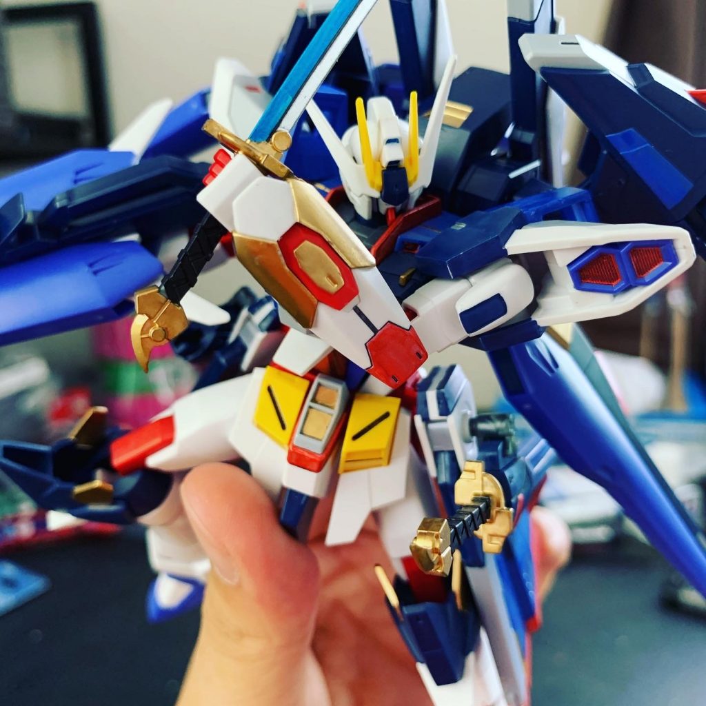 刀を抜いたところです！色合いなど、合わせるのにぶっつけ本番でしたが、意外とまとまったかなと思います笑