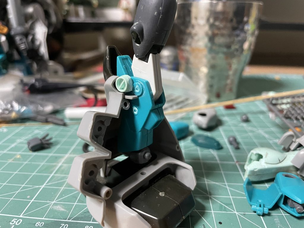 足はカラミティにグフフライトの足を被せてます