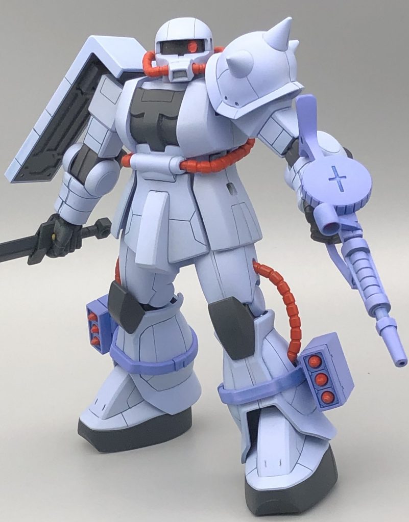 手持ちや足の火器はオーラショットの色で。