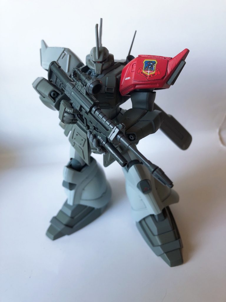 ゲルググJを部隊用に改修してあり装甲強化され武装は命中精度を上げるため、レーザーサイトを付けたビームマシンガンや改良されたビームライフルを装備