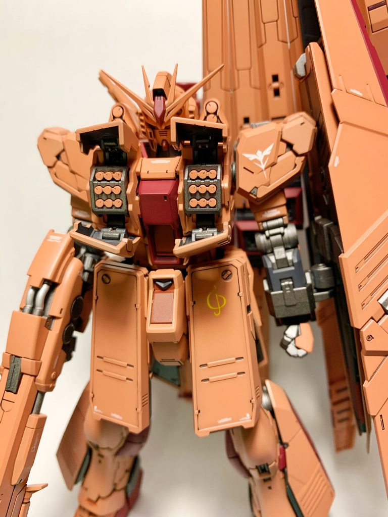 キャスバル専用νガンダム–4枚目/制作者：Petitduc