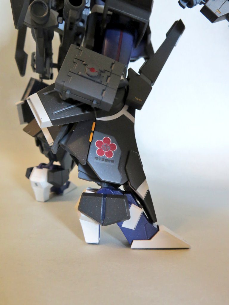 ガンダムMK−V リバイブ(別名シルヴァ−成子坂製作所特注機)–5枚目/制作者:遠藤俊彦