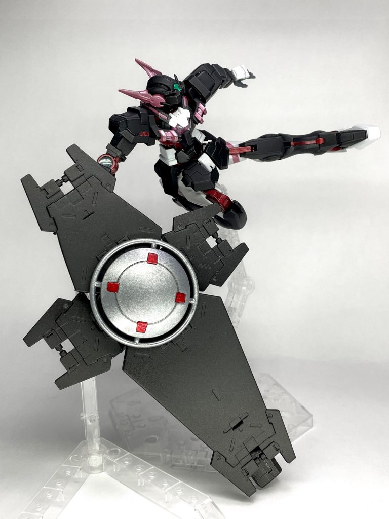 アストレアR–8枚目/制作者：Lのガンプラビルダー