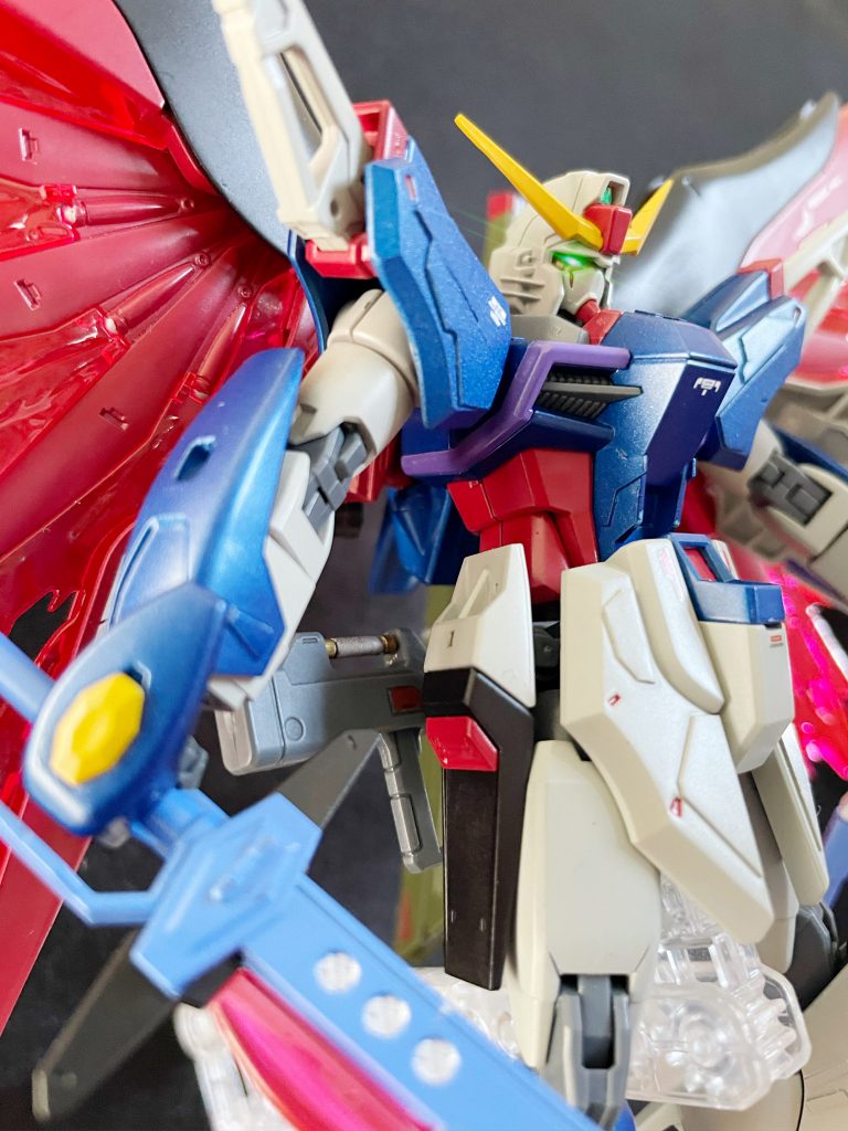 写真加工を付け加えての写真加工、メインカメラの加工がお気に入りエナメルでの部分塗装も行いました