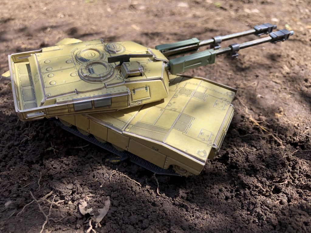 結局、M1A2エイブラムズのフォルムが一番近いんでないの？という結論に。