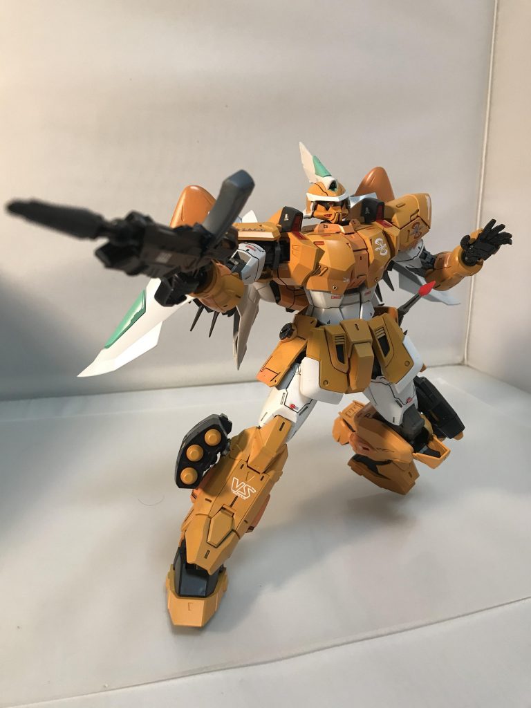 フレームも塗装したので関節硬いです。