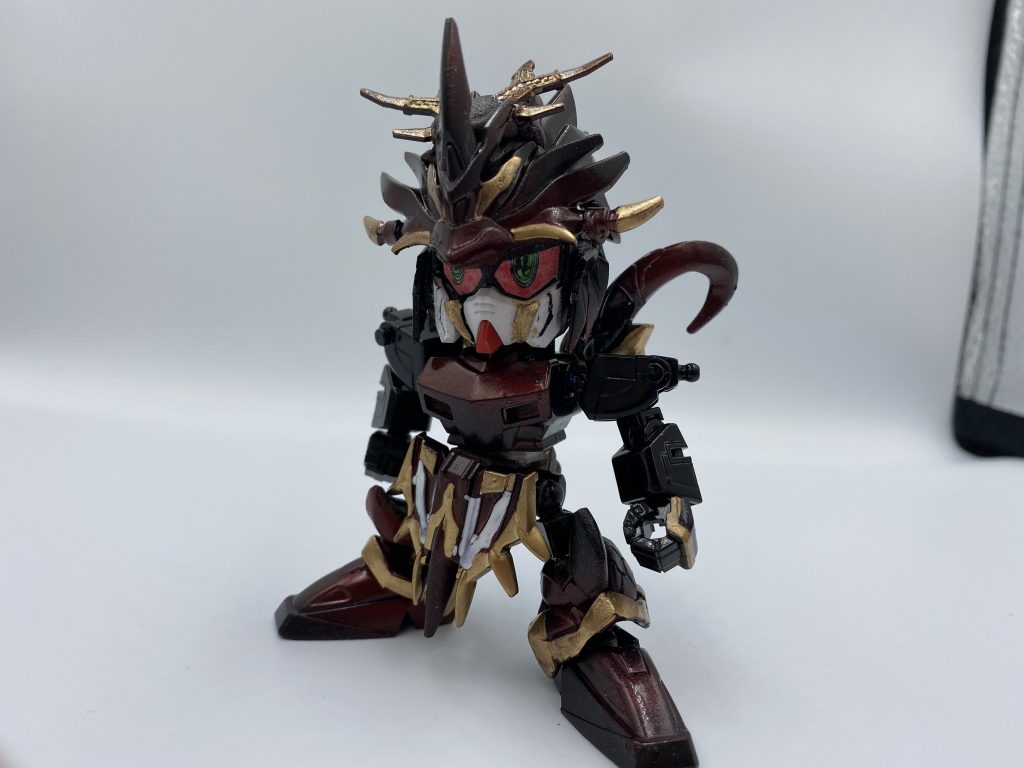 軽装。飛駆鳥と騎士ガンダムがベースです。