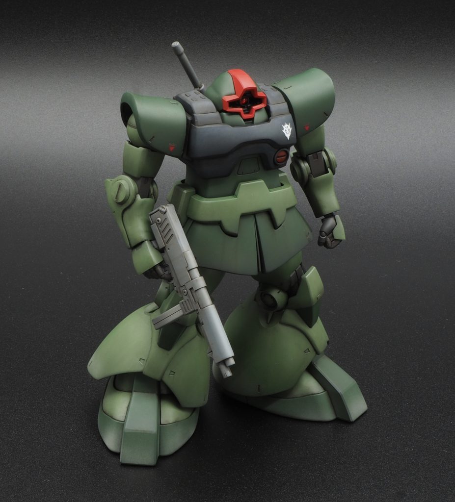 MMP-80も持たせてみました。スッキリとしたシルエットになって結構気に入ってます。