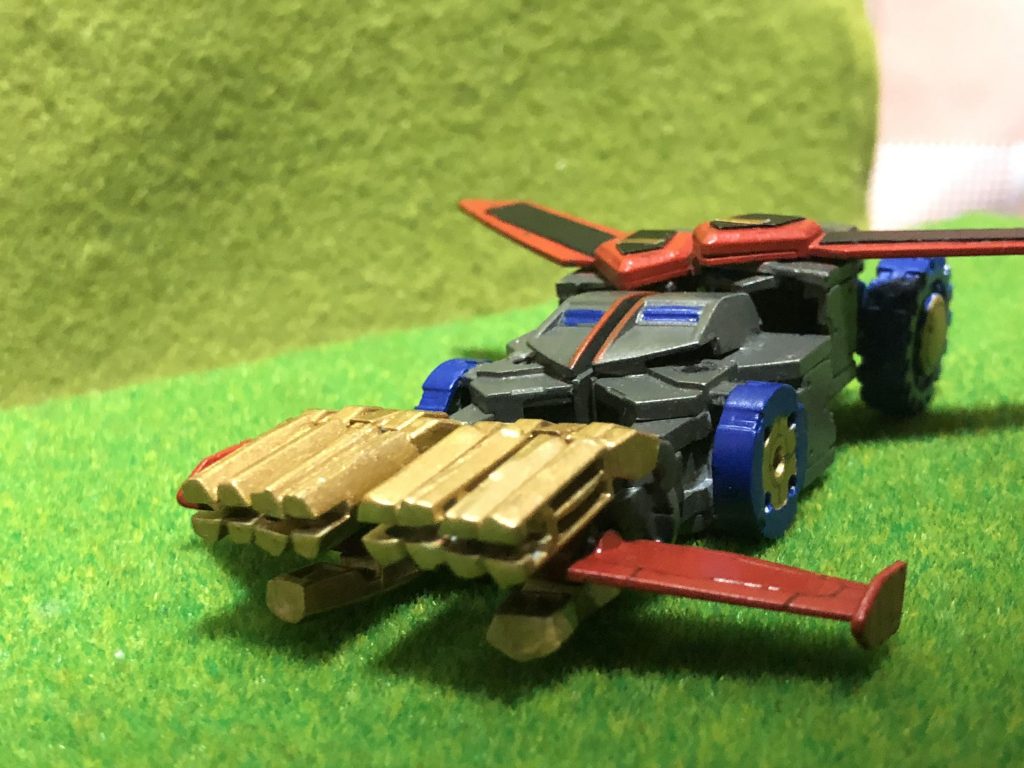 Dストライカーそのままですね。一応四輪車として見立てられました