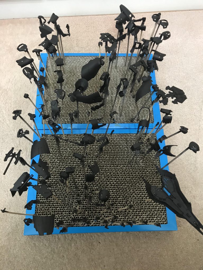 キャンディ塗装の黒サフ下地塗装