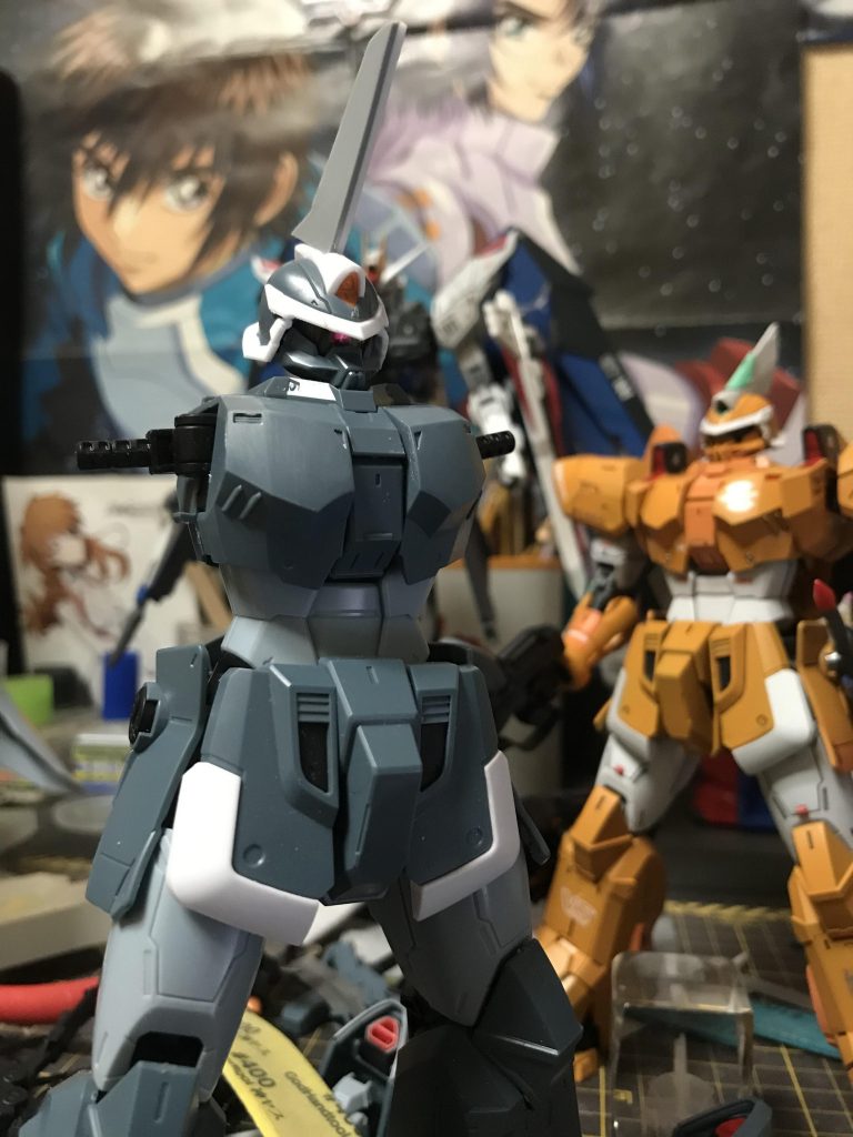 アンテナはプラ板で作りました。