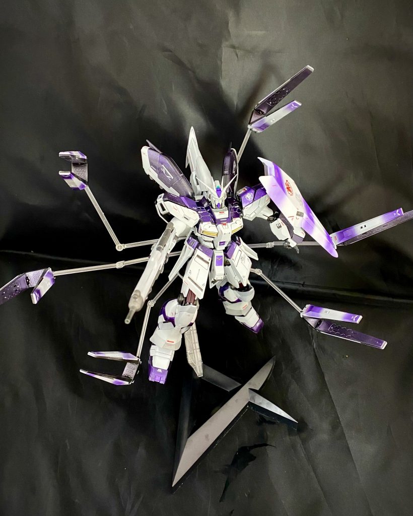 ファンネルとシールドは、カラーリングを合わせてみた。