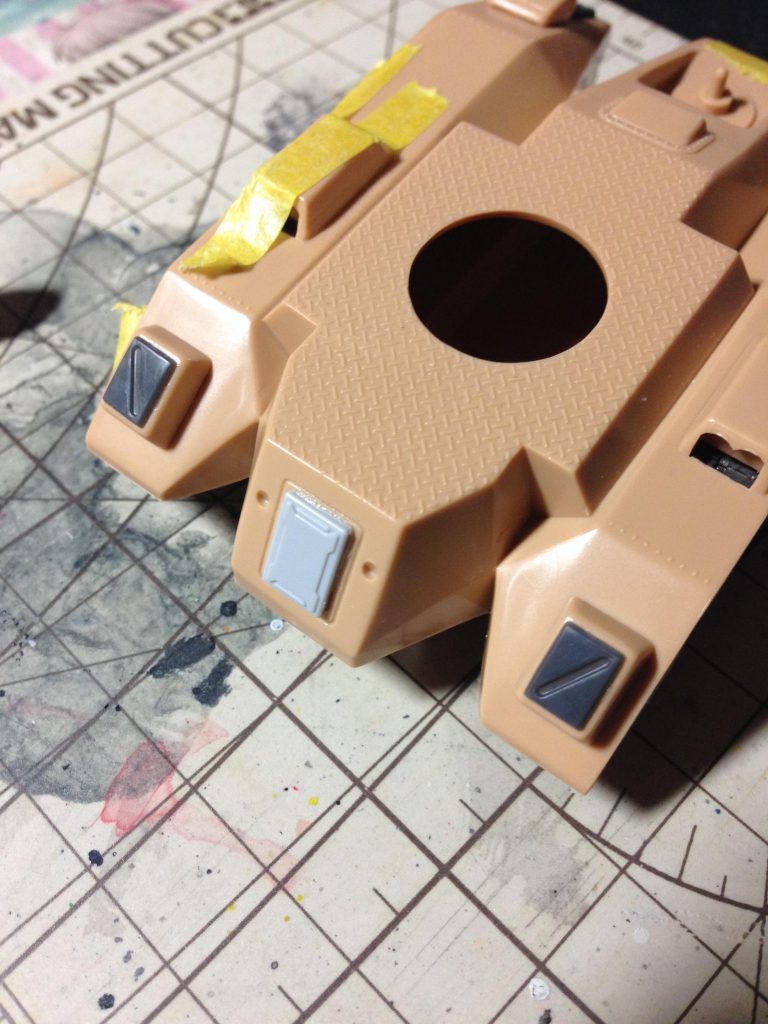 ディテールアップパーツをいくつか貼り付けました。