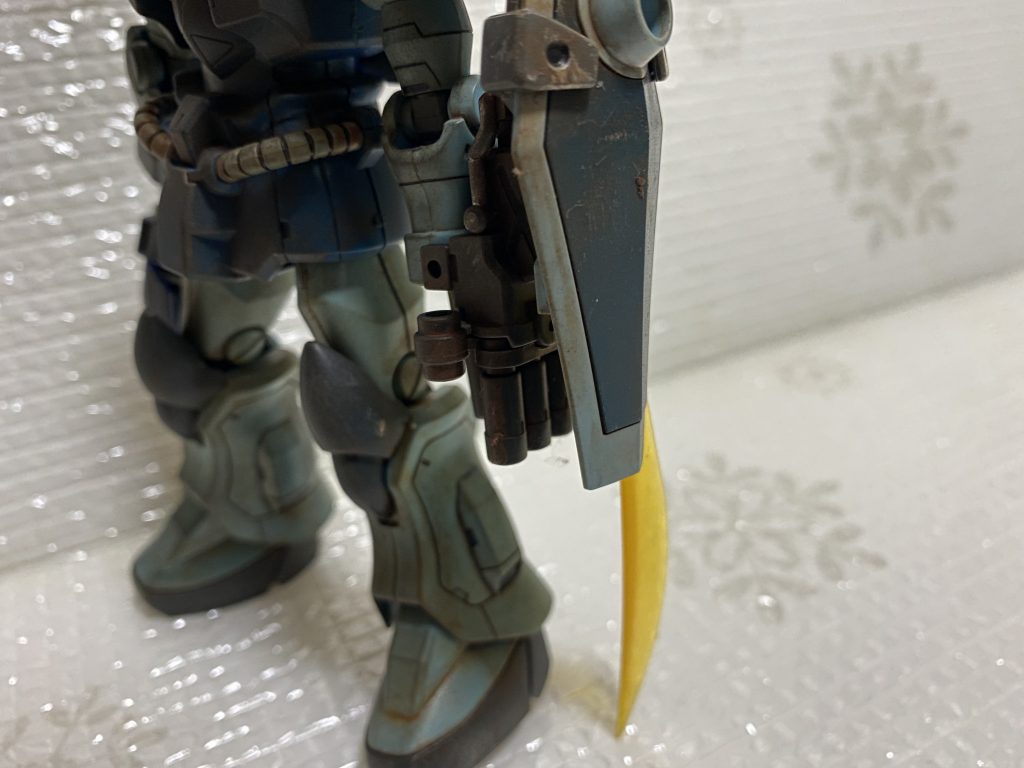 シールドは hguc版のものを使いました。