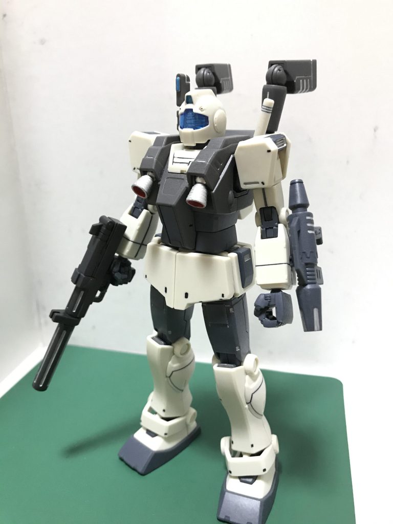 正面から頭部は2種類作ったものを選んで取り付けるタイプ今回はニコイチにしてます