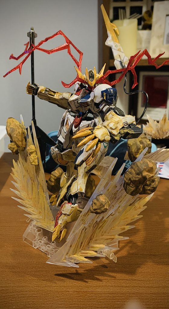 最後に100均のパステルを茶漉しでこしてエフェクトパーツ共々擦り付けて土砂汚れを追加しました。雑味たっぷりですが、初めてづくしの思い入れのある作品です。