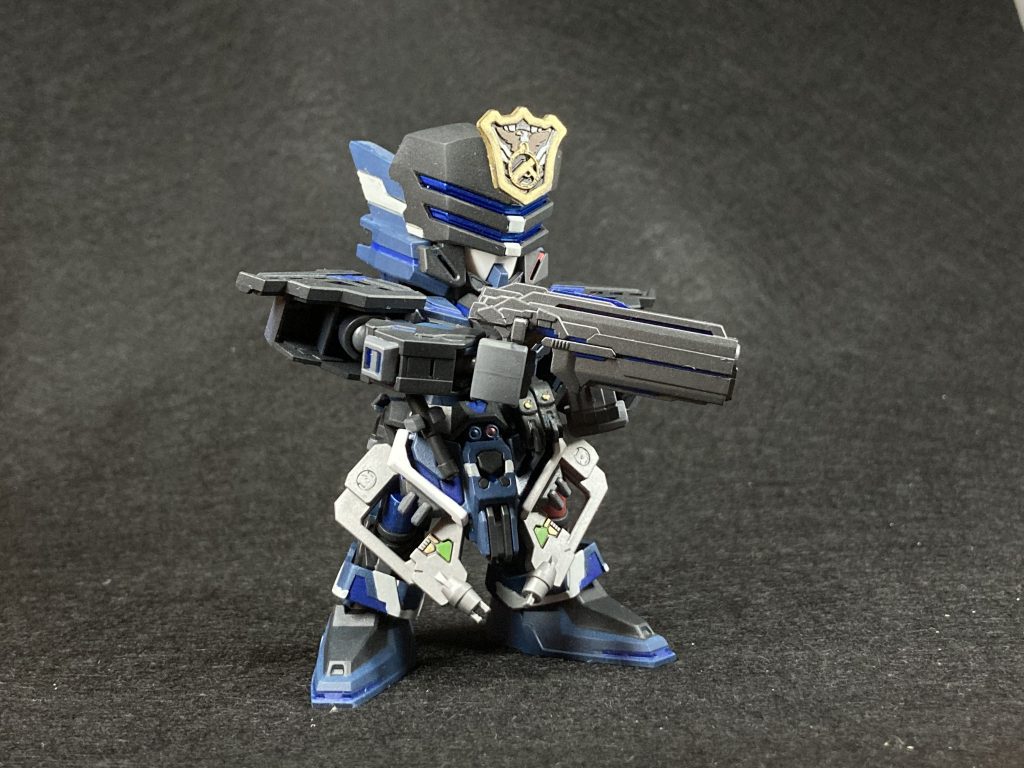 今回はサージェントヴェルデバスターをベースに頭部を改造しヴェルデバスター隊員に仕上げました