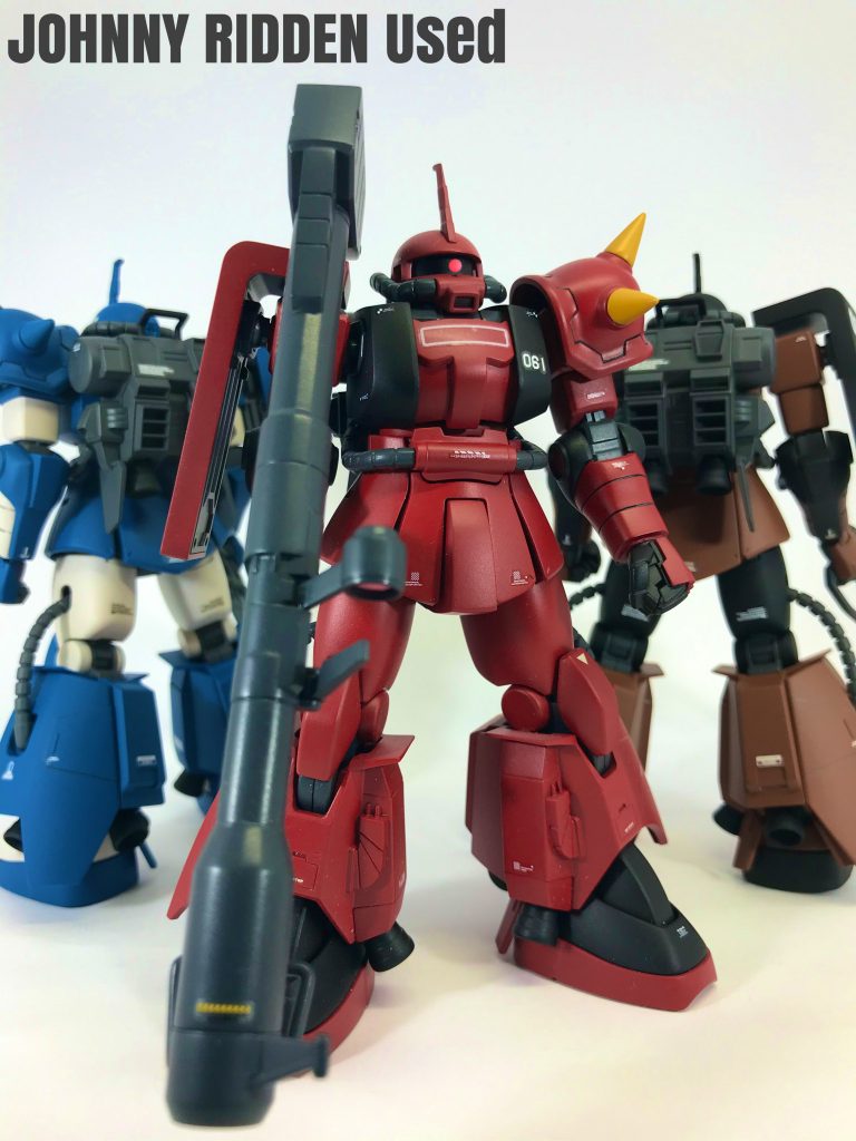 R-2の代名詞と言えば、ジョニ赤でしょう〜ザクなのにジャイアンバズを持たせも違和感なくカッチョイーですね。