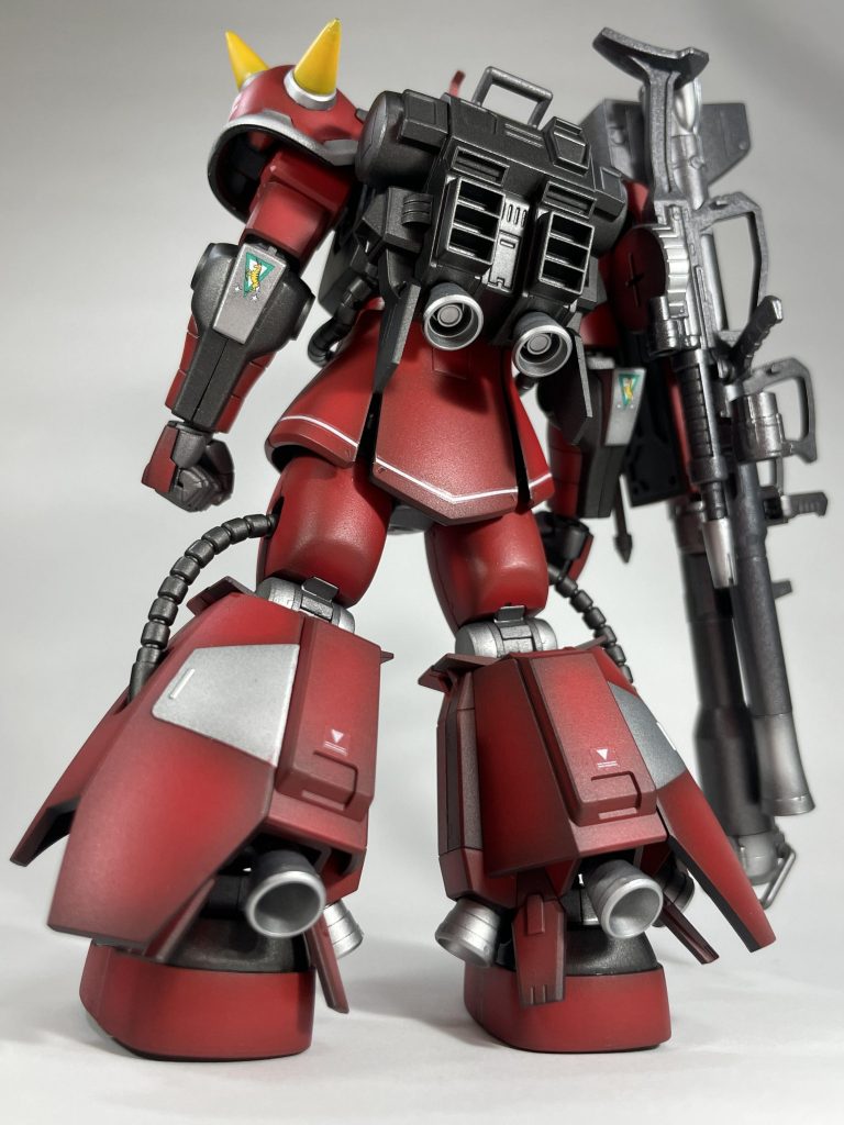 高機動型はこの足元剥き出しバーニアの感じが凄く好きで後ろ姿も見ていたくなります(´∀｀)