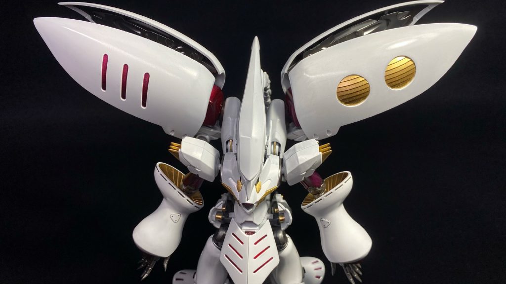 キュベレイの羽根はバックパック側につけています。