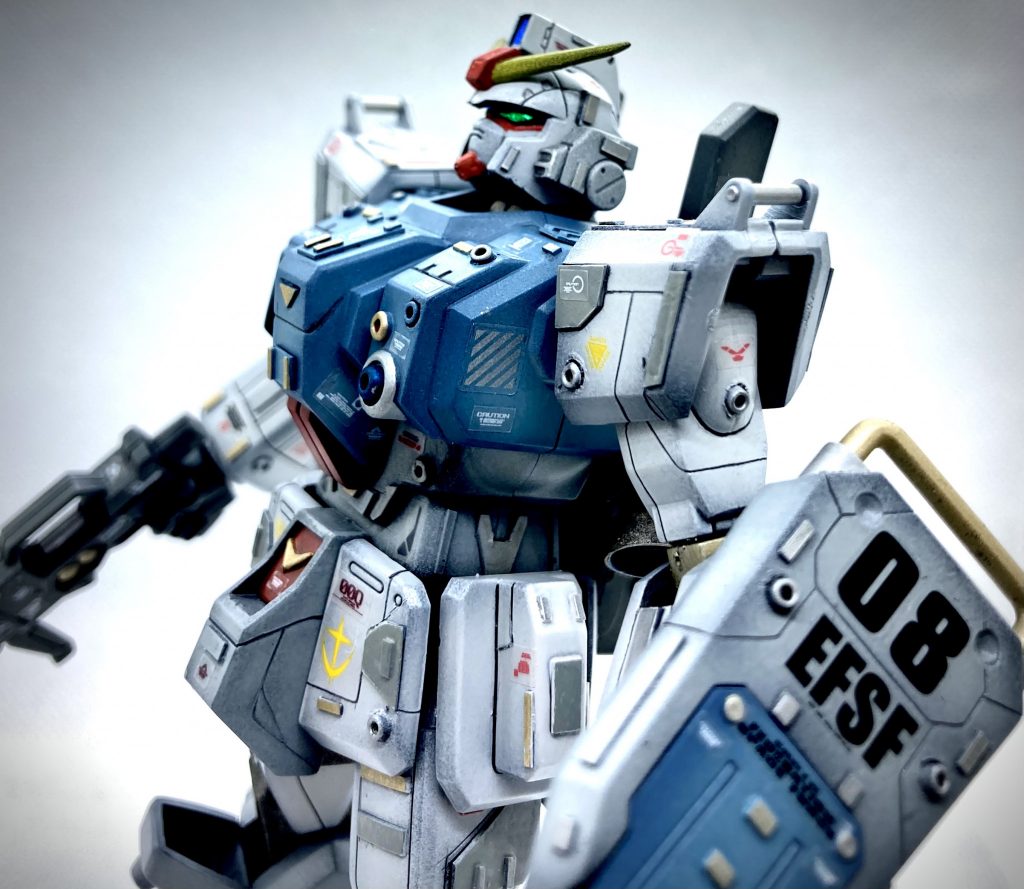 可動域は旧キットなんであまりガシャガシャ出来ません