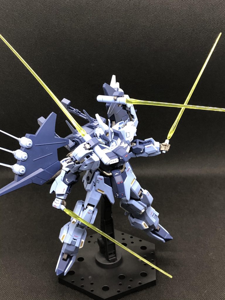 hgなのに、大きめなキットでした。なお、次回からしばらくガンダムアーティファクトを掲載すると思います。