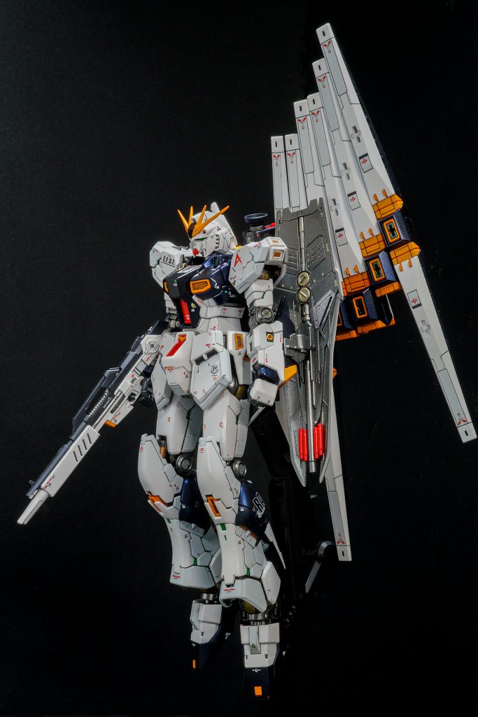 全ての外装パーツはパール塗装です。