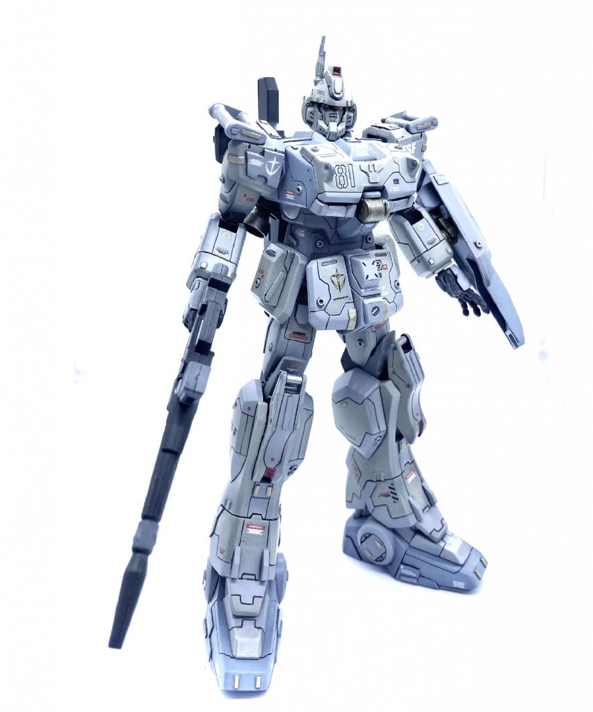 EZ8は1998年発売の旧キット。