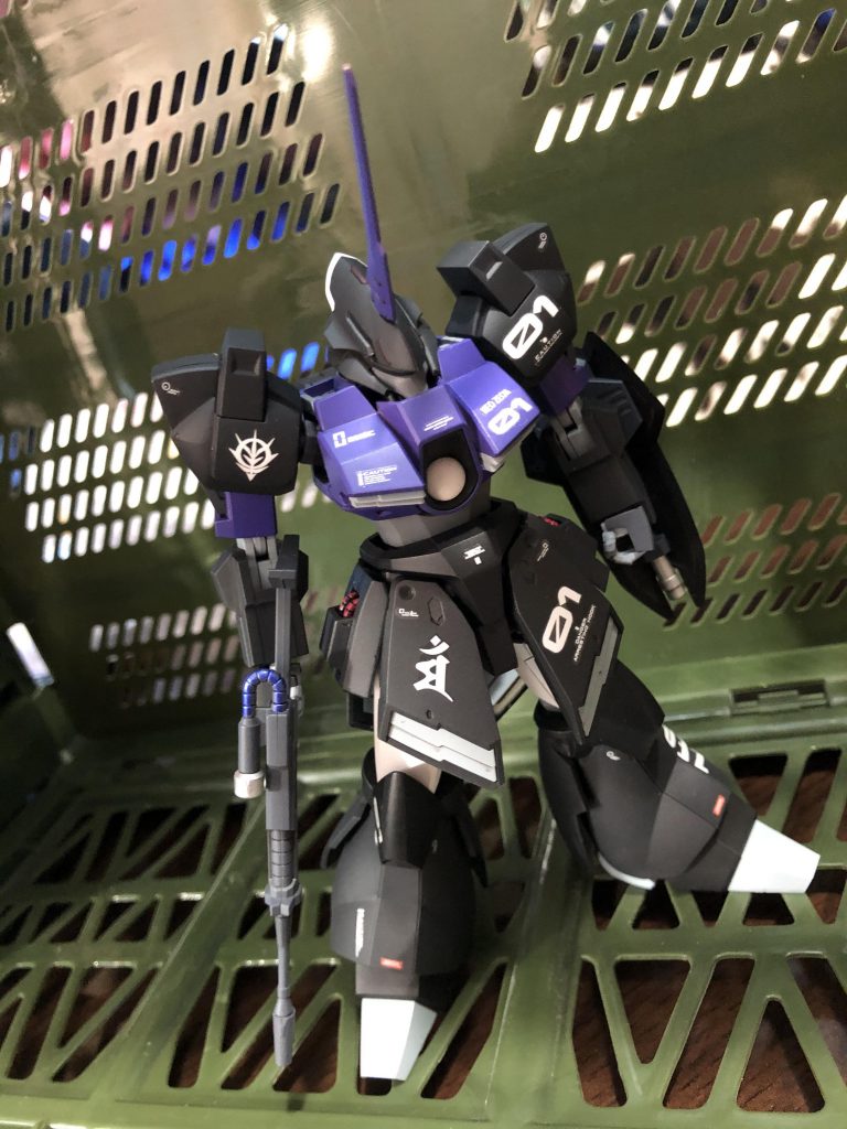 というわけで黒い三連星カラーで作成しました。