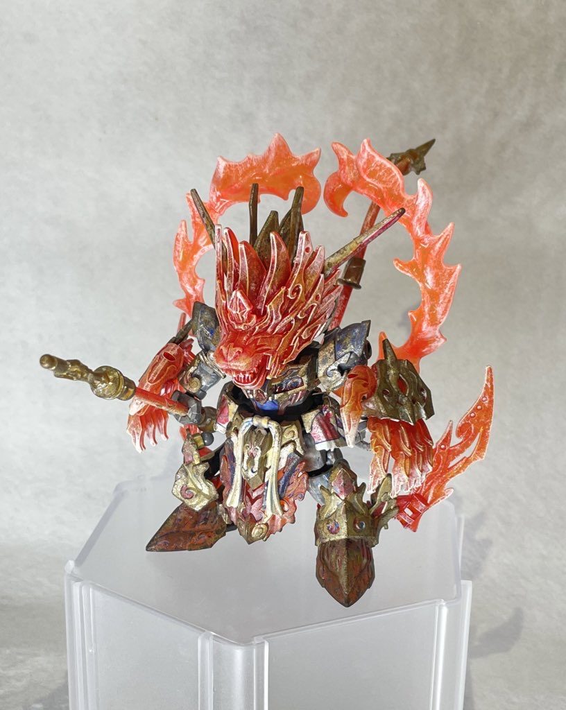 悟空の心の中にこれまでのことが走馬灯のように流れていきます。自分の愚かさに気づき、そして与えられるだけで与えていないことに気づきました。悟空の目から一粒の涙が流れます。「オイラの心は獣だった。今日から心を入れ替えます。仏様、どうか許してください。そして、オイラがお師匠様を…人助けをできるようにチャンスをください」悟空の心が丸くなっていきます。そして、その心の中に悟空の意識がすーっと入っていくと、宇宙が見えました。