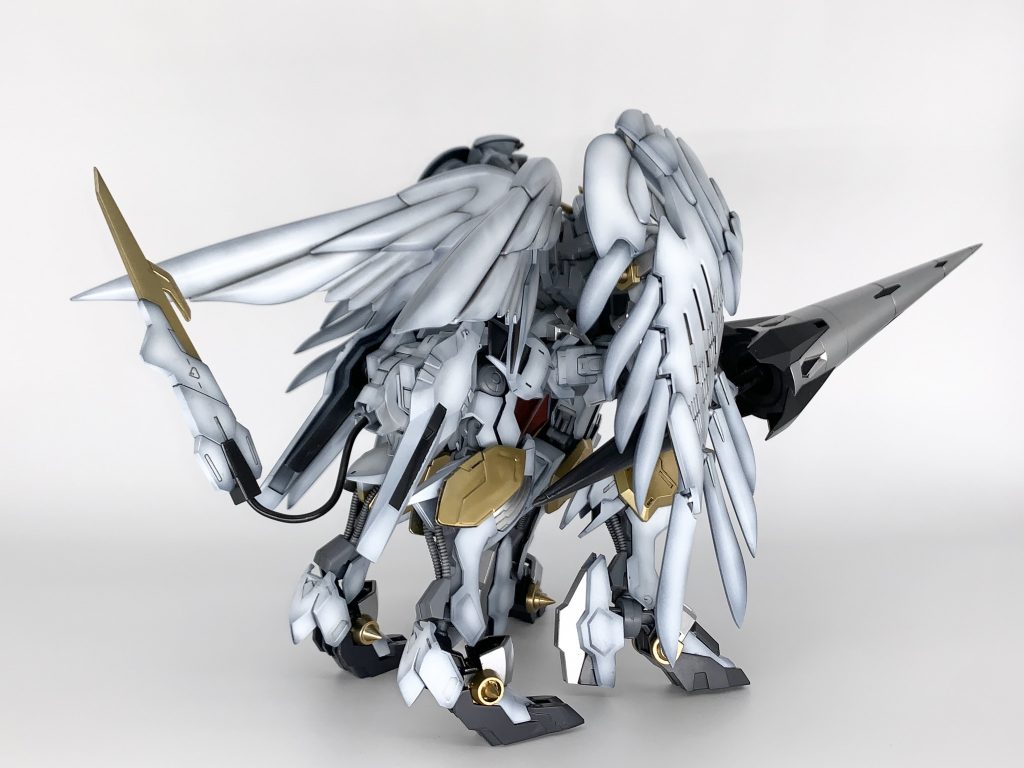 今回は設定などは深く考えず、とにかくカッコ良さとバランスを大切に製作しました。カッコよければ絶対強いって安直な考え。