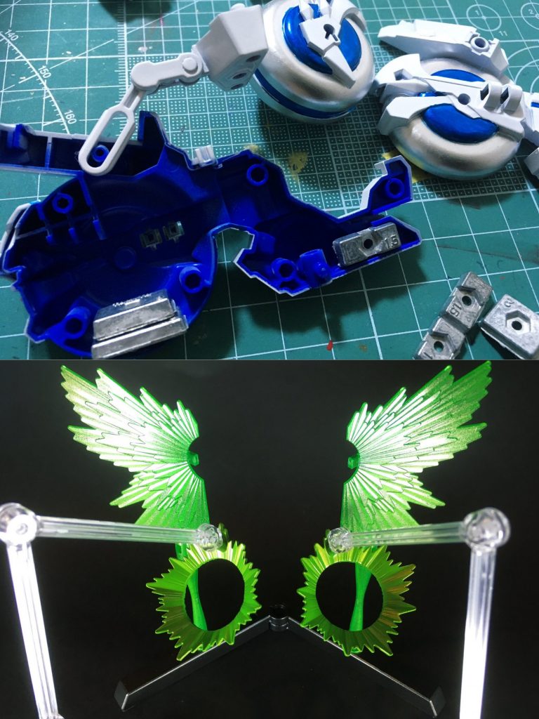 スカイドライブユニットから発生するGN粒子+光の翼の特徴的なエフェクトパーツは、HGBD:R 1/144ダブルオースカイメビウスのキット付属のものが有名ですが創傑伝サイズにはやや過大と思われたので、SDサイズに合った別途パーツを組み合わせて再現しました。(BB戦士Oガンダムの光の翼とBANDAIカスタマイズエフェクトアクションの輪状衝撃パーツです。)