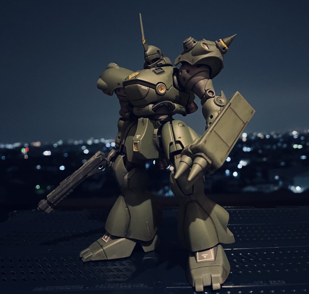 ショットガンを持たしてもやっぱりカッコいいです。