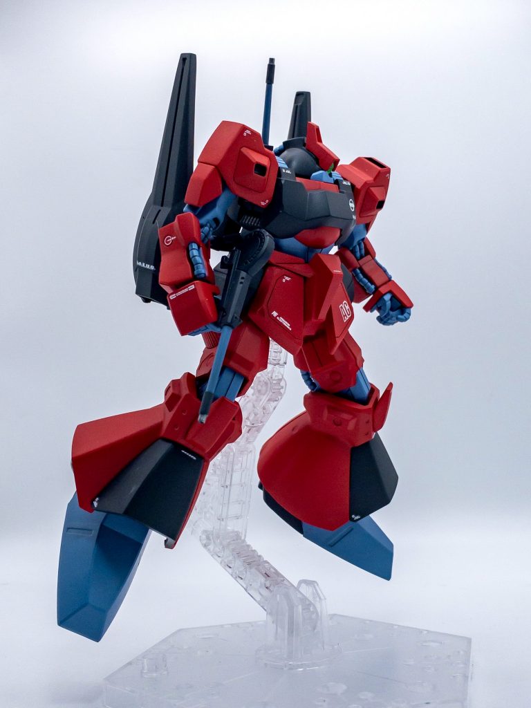 赤色もですが、関節色もイメージ通りいって満足です。