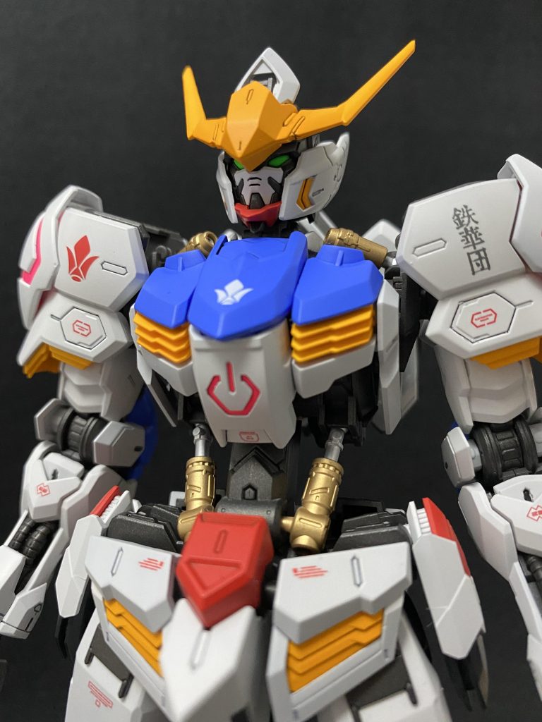 バストアップ。デカールはプレバンの追加オプションセット？のやつとハイキューパーツのコーションデカール。