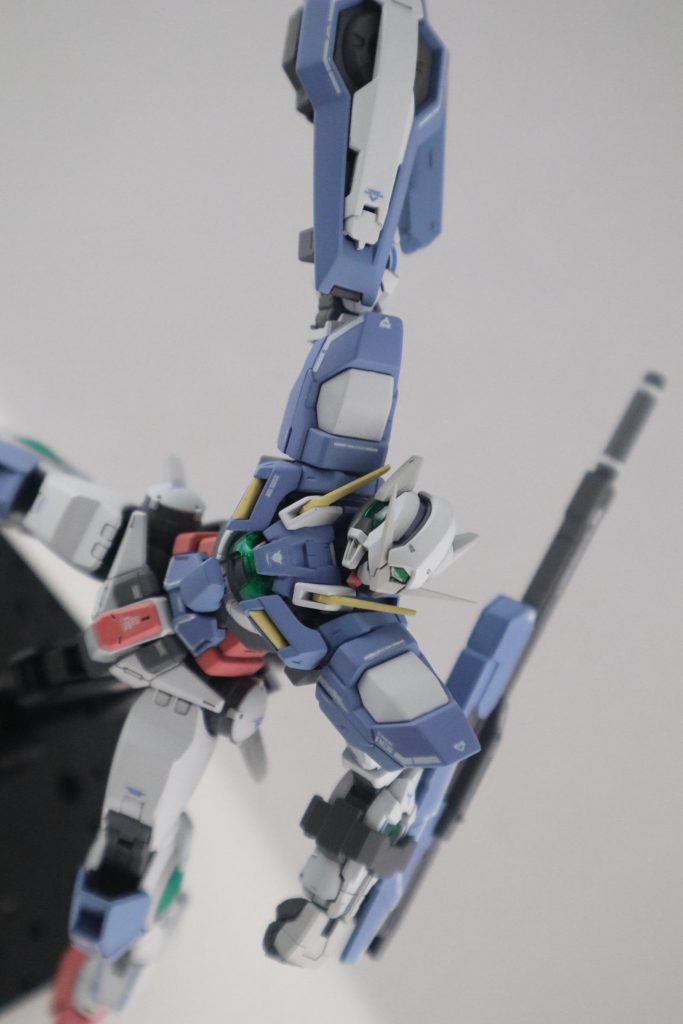 HGは小顔過ぎて肩がデカイ印象で好きになれずでした。RGはフィギュアみたいでかっこいいんですがこの撮影中もポロリがハンパない。あまりのストレスで途中でポージングやめました。ここまでで3時間。素立ちが一番いい。以下制作など。