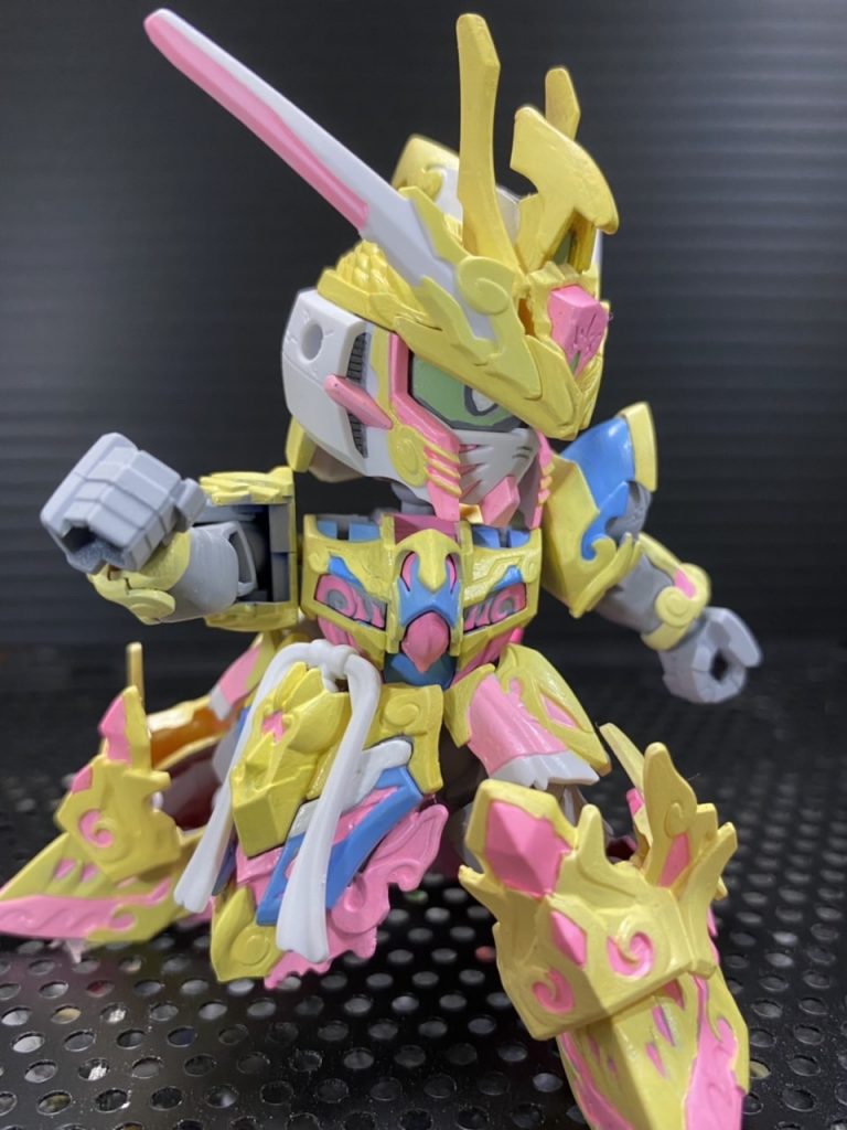 グレーの部分は、ふんわりした灰色が良かったのでサフ丸出しで。