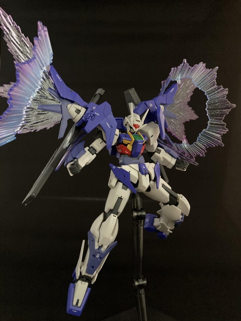 光の翼はグラデーション塗装してみました。