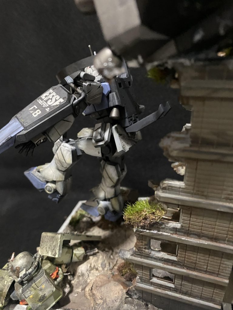 パラシュート降下作戦–2枚目/制作者：ゆうさん