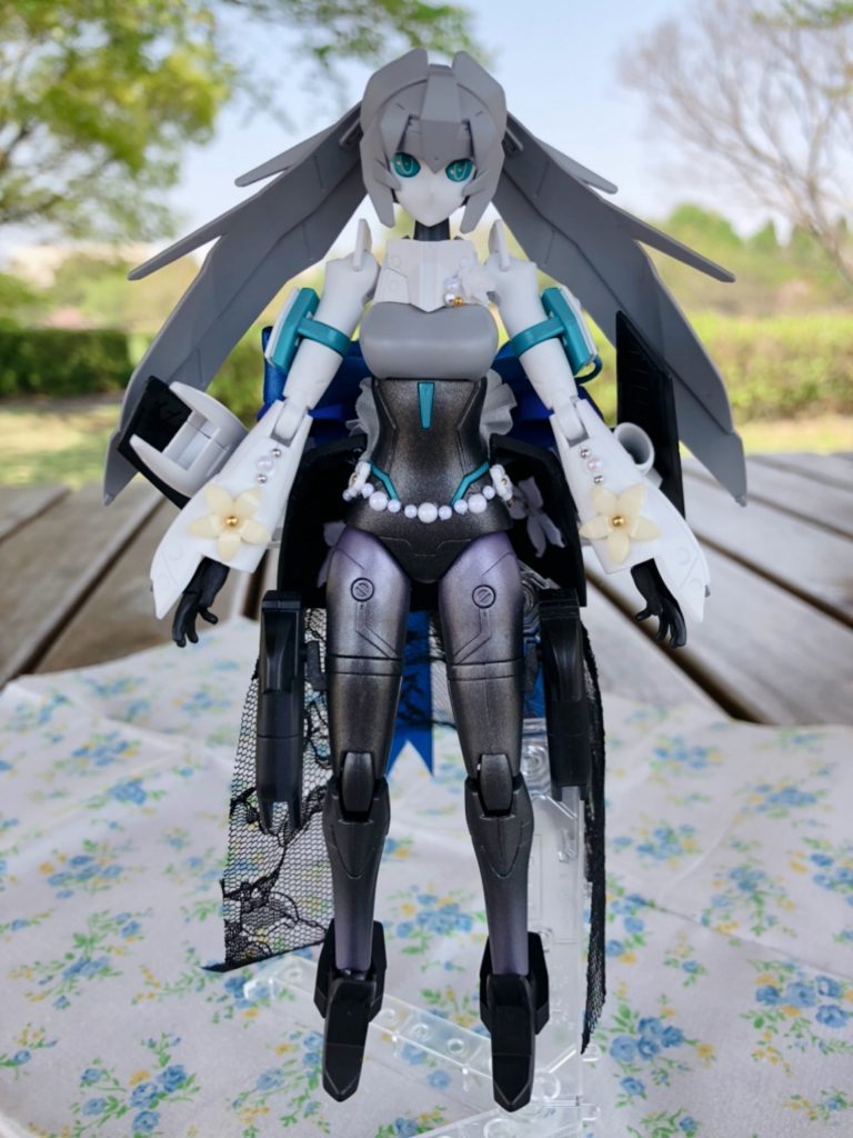 実はわたし…ガンプラ自体は約２年ぶりの完成品になりますっ( ›ᴗ‹♡)感覚を取り戻しながらの作業でしたが、とても楽しかったです✨今回のモビルドールメイですが、後ろ部分にスカートとして見立てた部分や武器などは、メイの機体『ウォドムポッド』のパーツを使用してみました♪普段からかわいい系のプラモが大好きなのですが、ウォドムポッドがとっても可愛く見えた話をしたところ不思議がられてしまいましたwwかわいいですよね？ウォドムポッド←