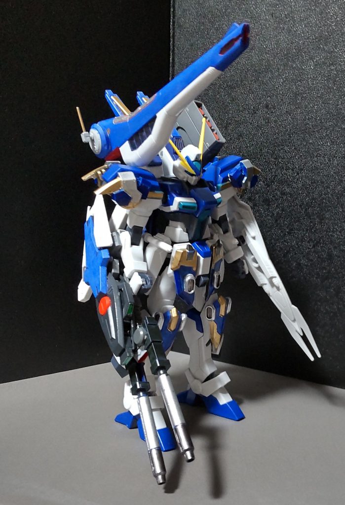 ○妄想設定などストライクガンダムの完全量産型として完成されたウィンダムそこで新たなプランとして、追加装甲と武装を施されたのが本機である。追加装甲には戦艦等に使用されているラミネート装甲の強化版として、「ネオラミネート装甲」が施された。(Iフィールドと同じ)