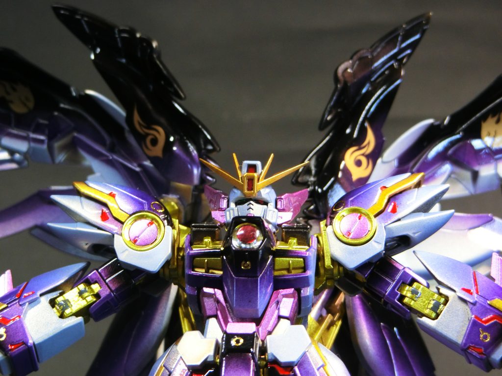 オッドアイになっているのがわかるでしょうか