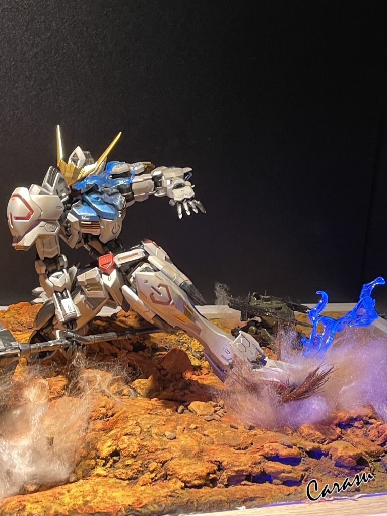 バルバトス完成。うん、フォルム、可動域、バランス、最高です。そしてドMに朽ち果てたおっさんはこれから訪れる