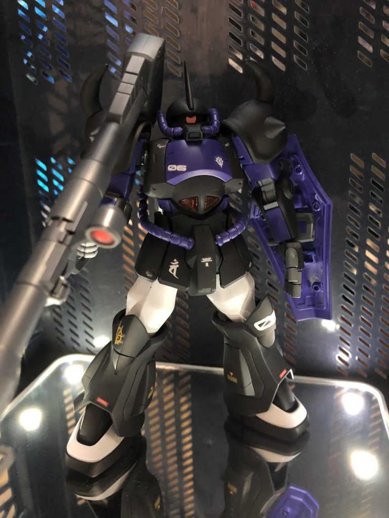 黒いグフ–2枚目/制作者：真樹京介