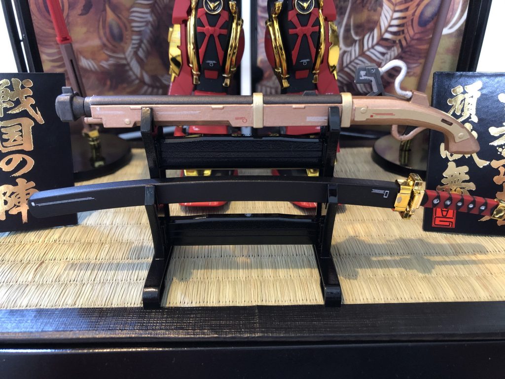 手前に置く武器だけは目立つので、全塗装しました。